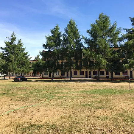 山林小屋 奥罗德克多米诺山林小屋